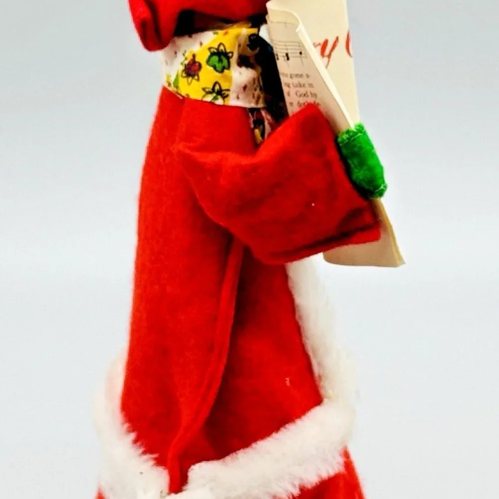 Annalee caroler girl